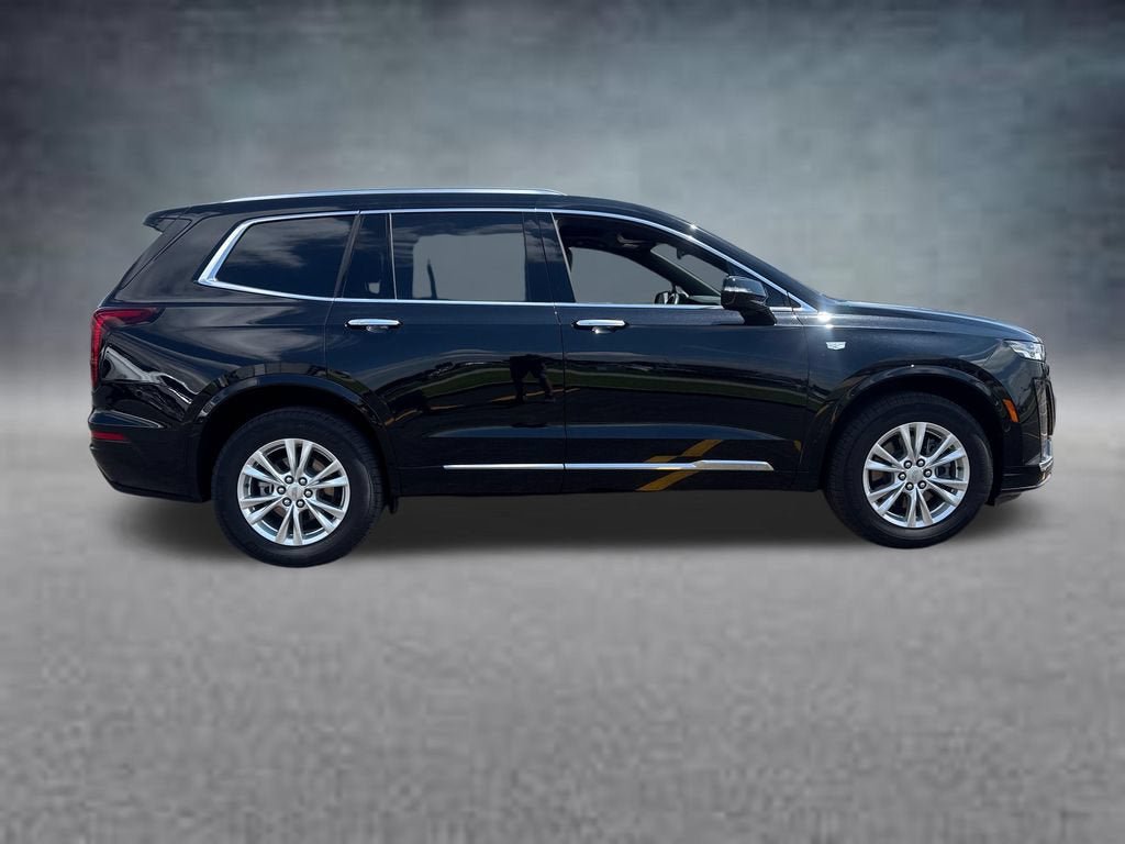 Certified 2024 Cadillac XT6 Luxury w/ LPO, Floor Liner Package AWD/4WD image 10