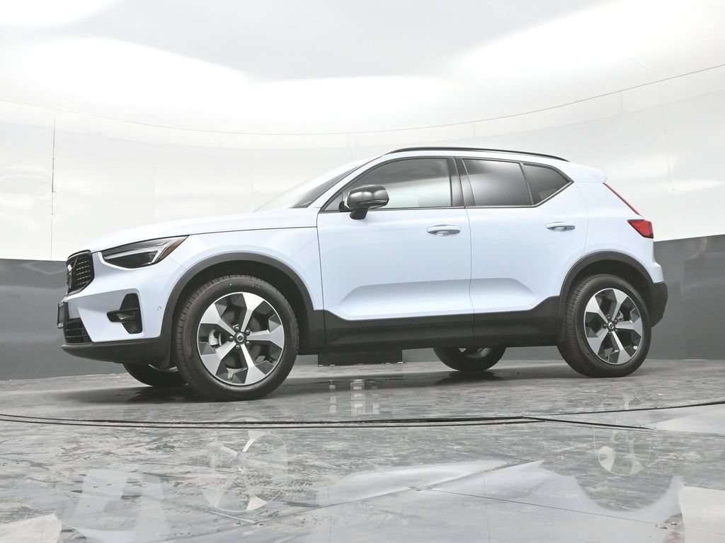 New 2026 Volvo XC40 B5 Plus w/ Climate Package AWD/4WD image 26