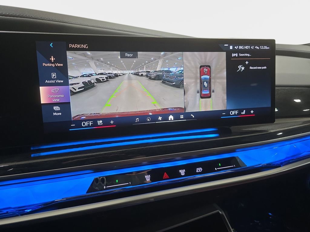 Certified 2023 BMW 740i RWD image 21