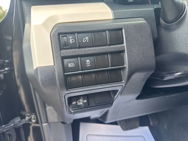 Used 2024 Toyota Tacoma TRD Off-Road AWD/4WD image 17