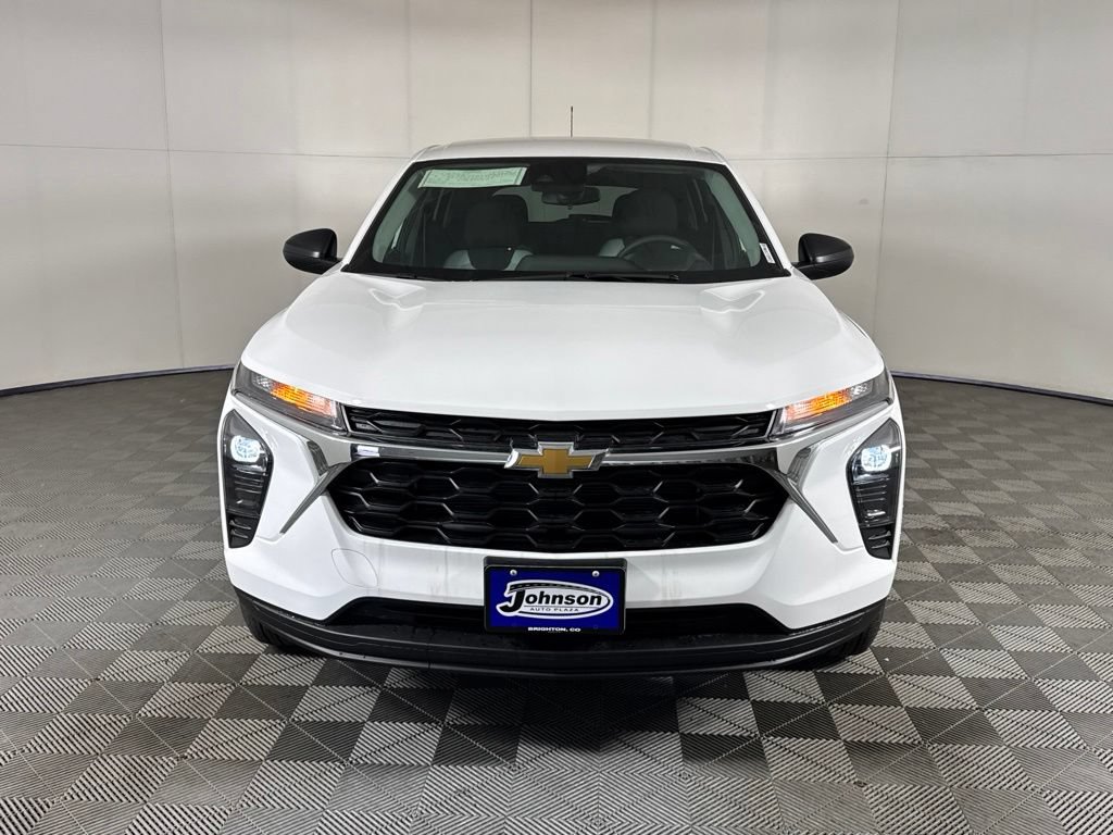New 2026 Chevrolet Trax LS FWD image 2