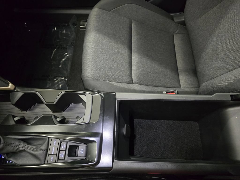 Used 2026 Toyota Camry LE FWD image 24