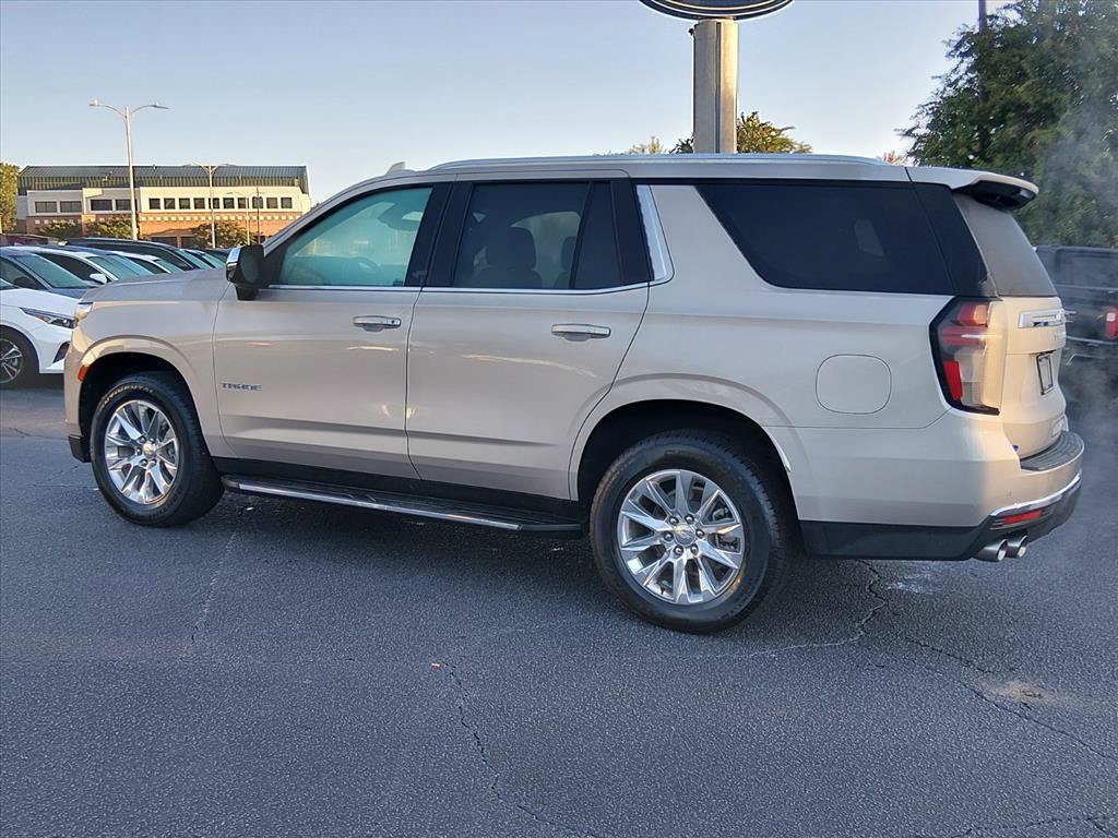 Used 2021 Chevrolet Tahoe Premier w/ Premium Package AWD/4WD image 6