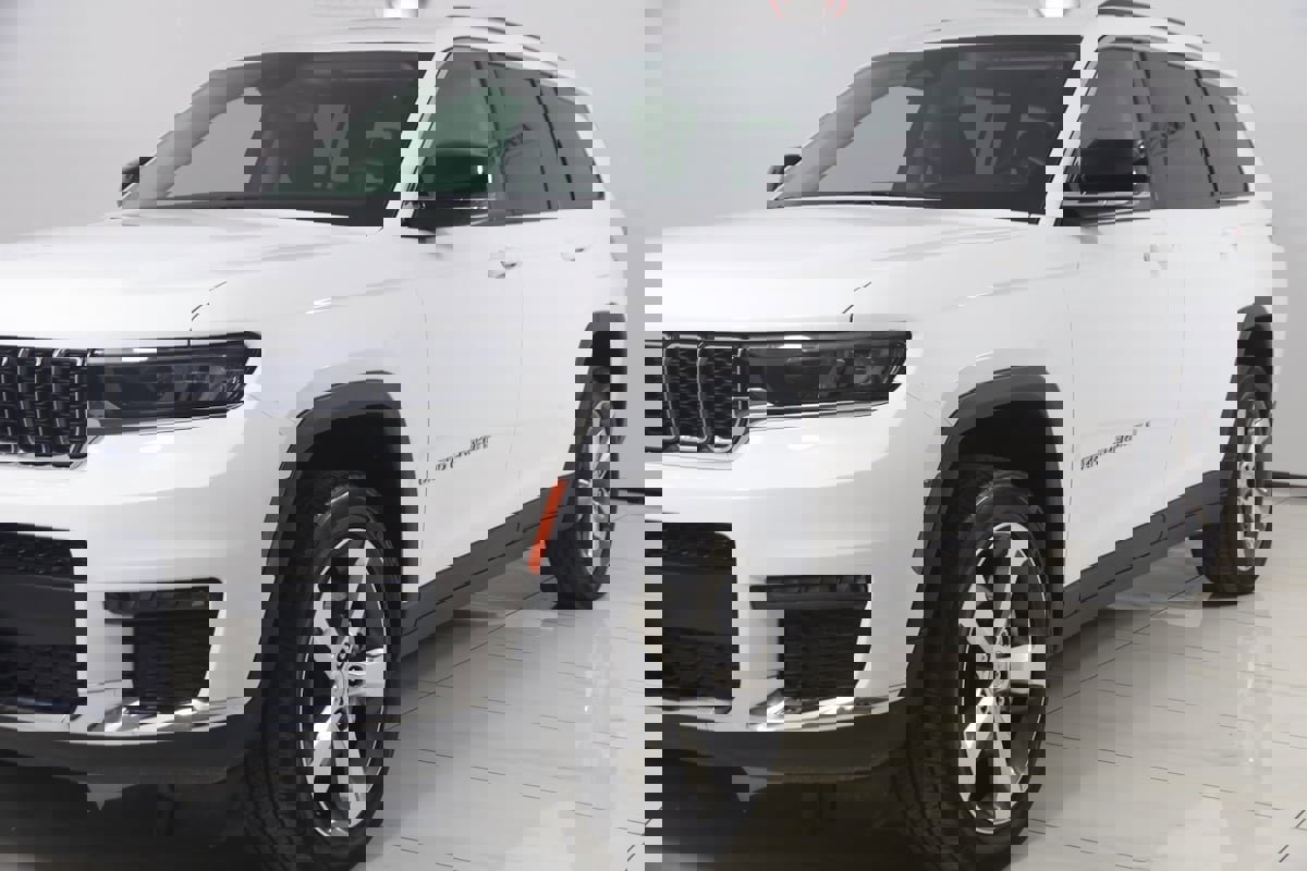 Used 2021 Jeep Grand Cherokee L Limited image 61