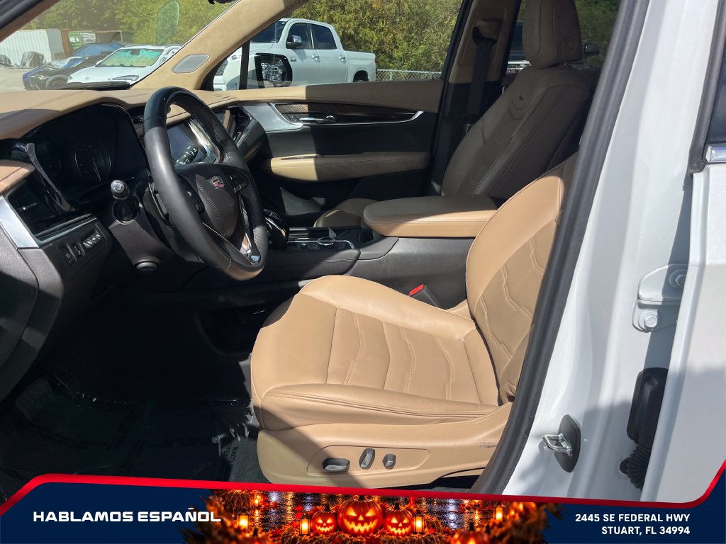Used 2023 Cadillac XT6 Premium Luxury w/ Platinum Package AWD/4WD image 9