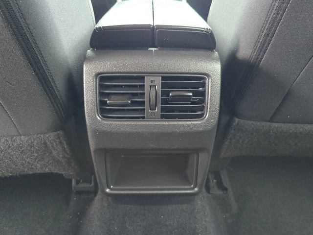 Used 2024 Nissan Rogue S AWD/4WD image 27
