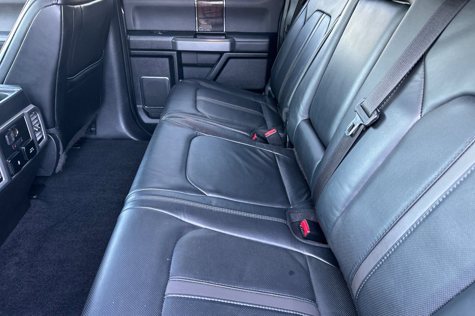 Used 2017 Ford F350 Platinum w/ Platinum Ultimate Package image 12