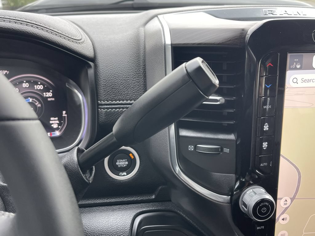 New 2026 RAM 2500 Laramie w/ Night Edition AWD/4WD image 32