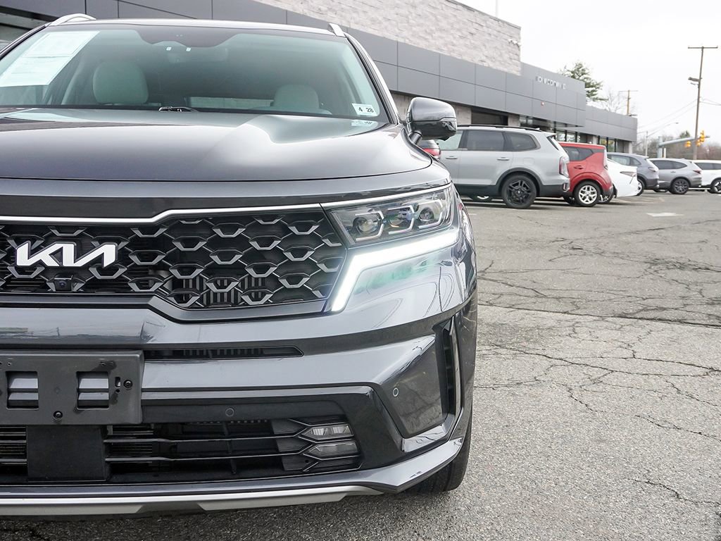Used 2023 Kia Sorento SX Prestige image 19