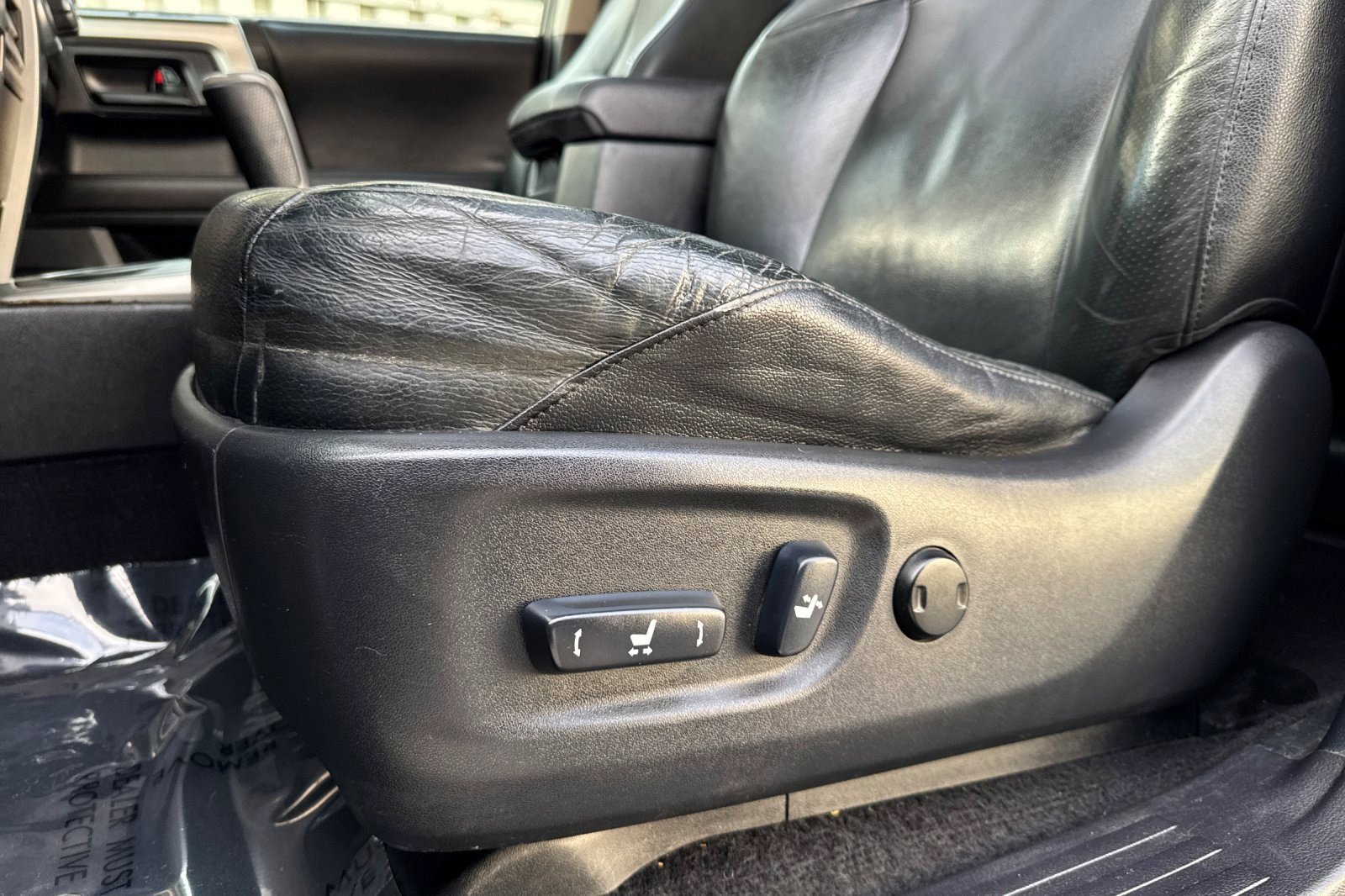 Used 2010 Toyota 4Runner Limited image 13