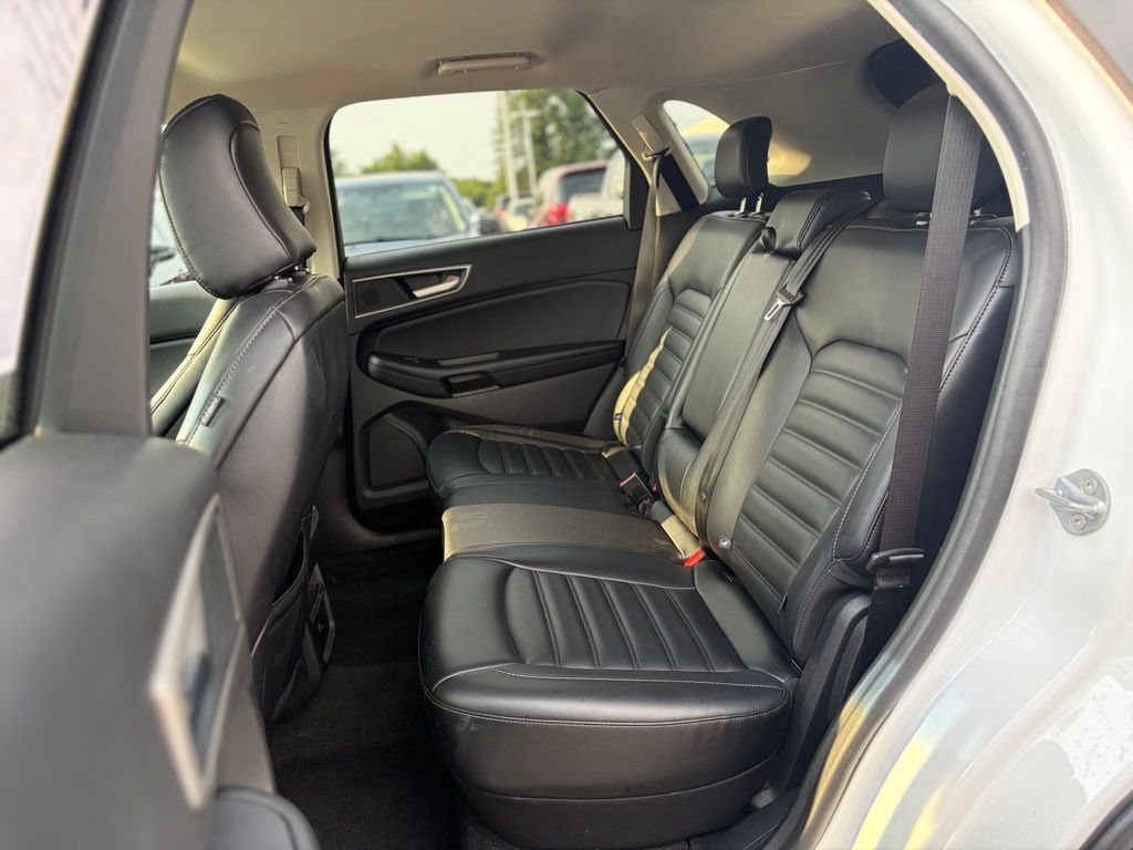 Used 2024 Ford Edge SEL AWD/4WD image 10