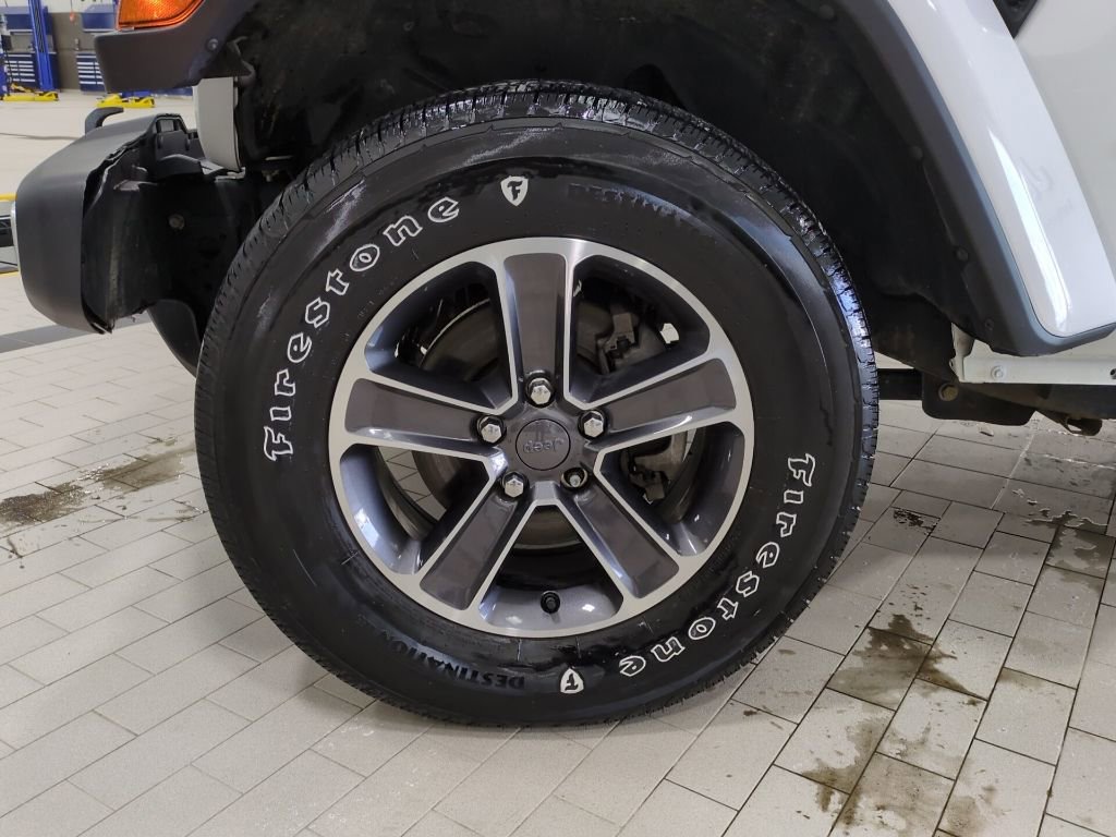 Used 2023 Jeep Wrangler Sahara image 19