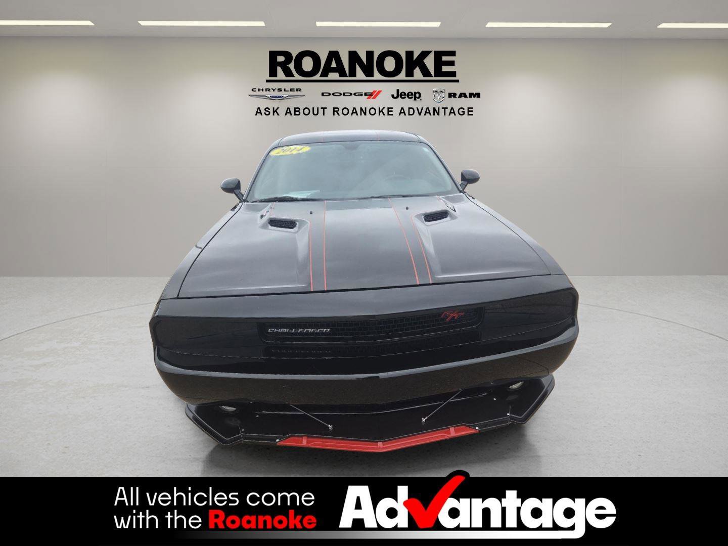 Used 2014 Dodge Challenger R/T w/ Blacktop Package image 11