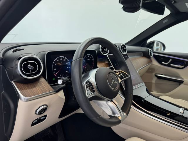 Used 2024 Mercedes-Benz GLC 300 4MATIC image 34