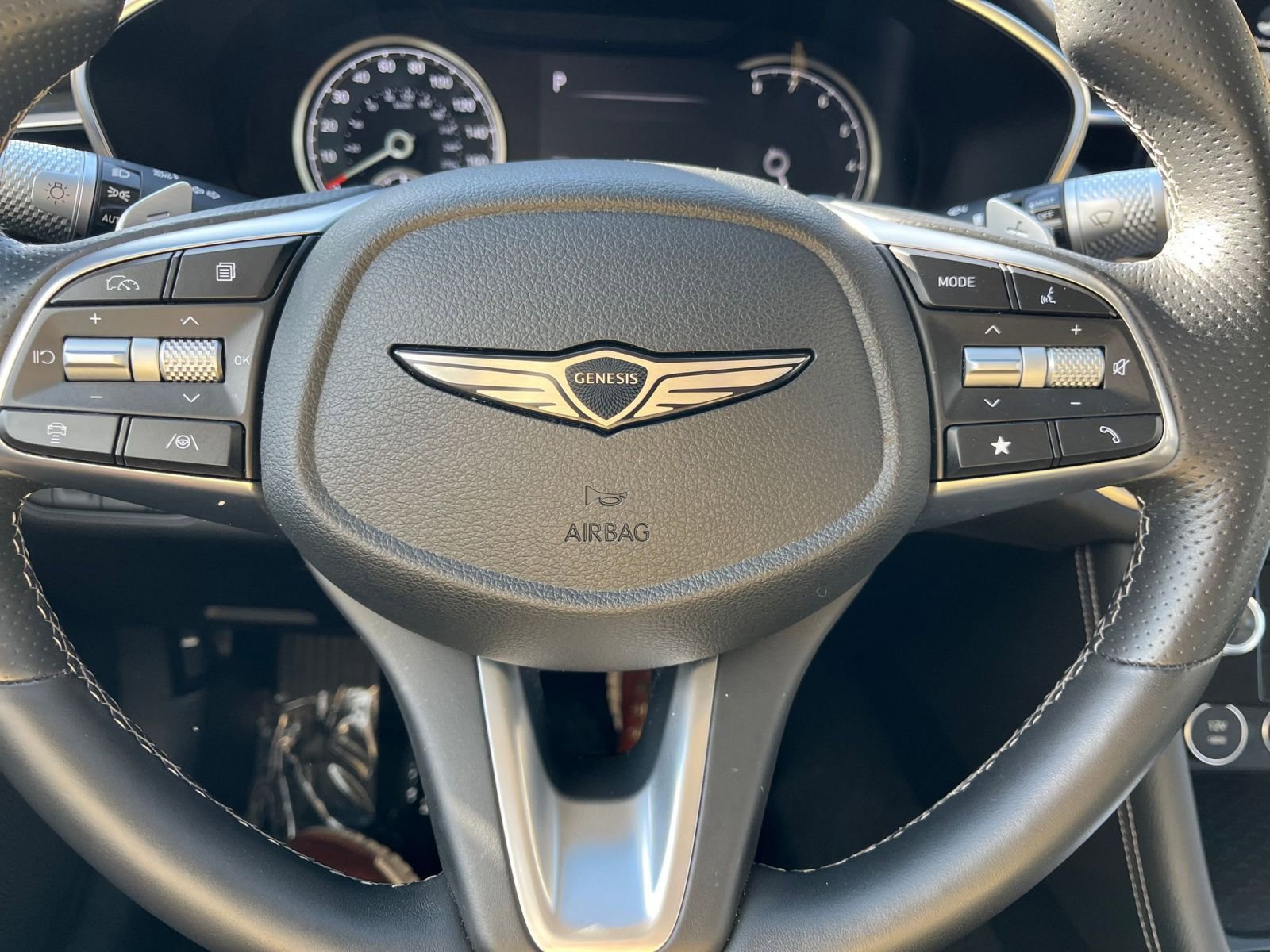 Used 2025 Genesis G70 2.5T image 30