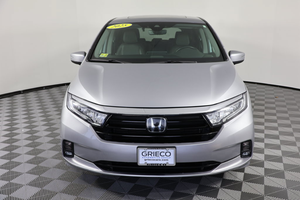 Used 2023 Honda Odyssey EX-L image 3