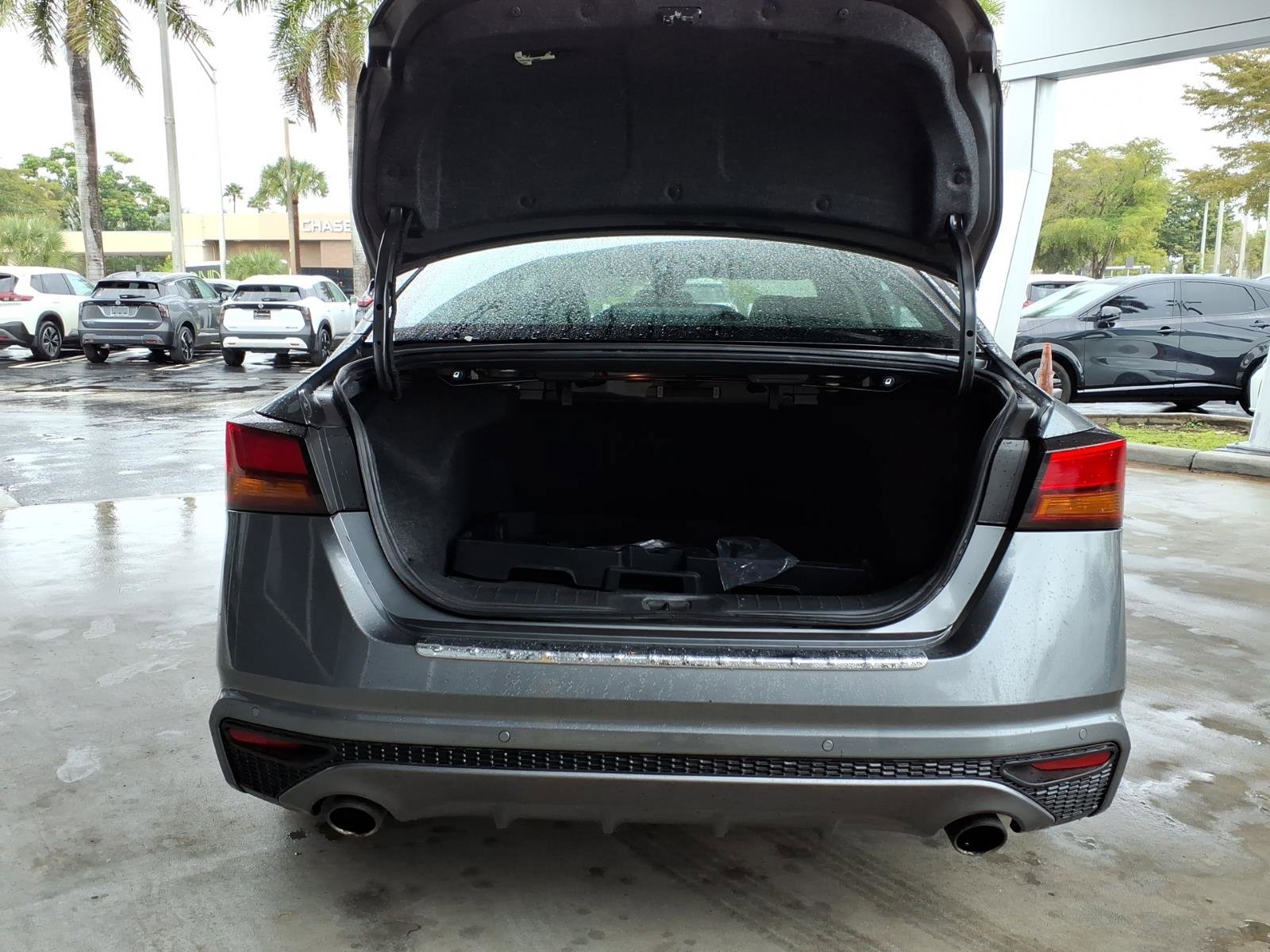 Certified 2021 Nissan Altima 2.5 SR image 32