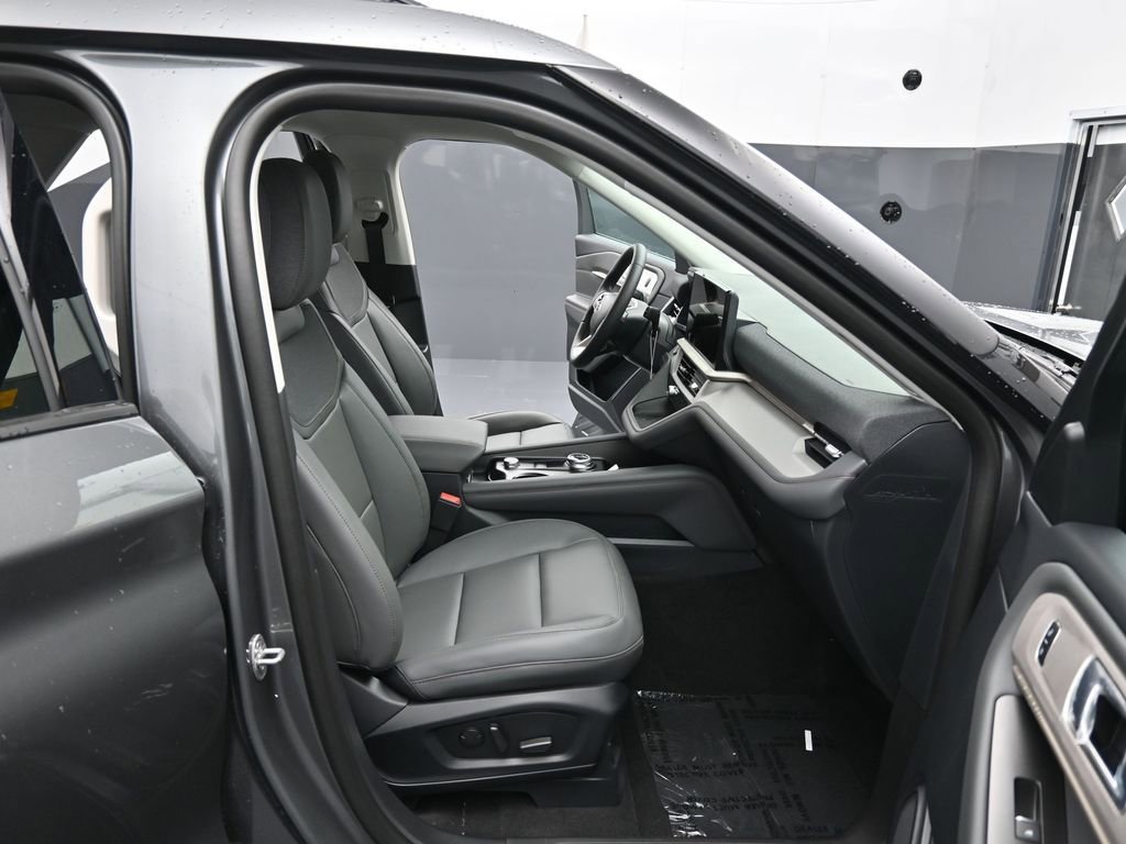 New 2026 Ford Explorer Active w/ Active Comfort Package AWD/4WD image 12