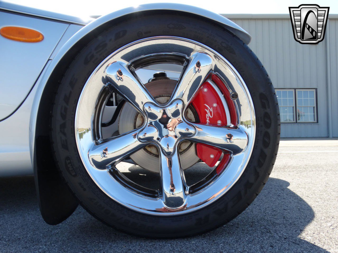 Used 2002 Chrysler Prowler image 10