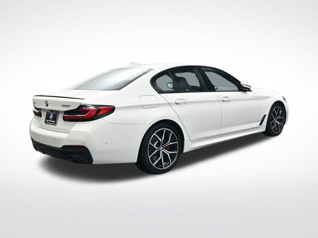 Used 2023 BMW 530i xDrive w/ M Sport Package image 4