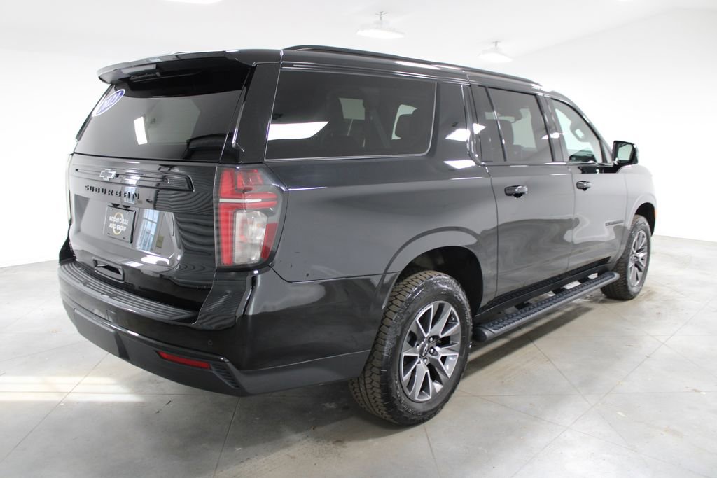 Used 2023 Chevrolet Suburban Z71 w/ Luxury Package image 10
