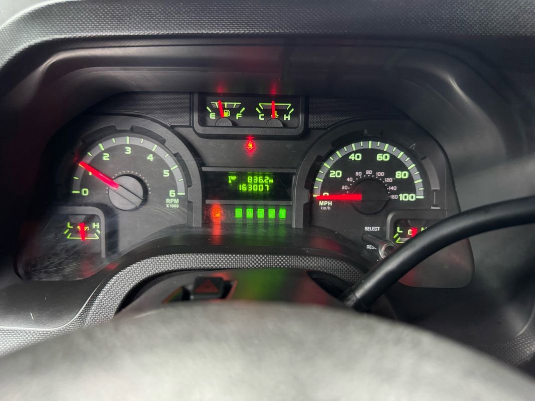 Used 2014 Ford E-350 and Econoline 350 Extended Super Duty image 21