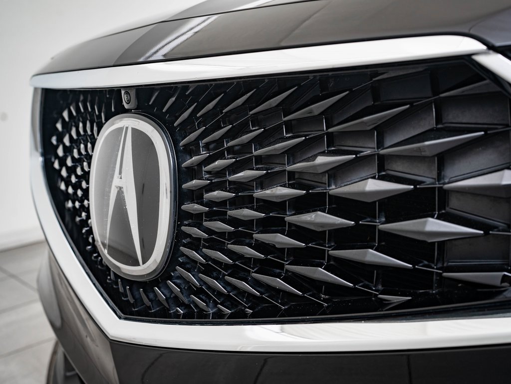 Used 2023 Acura MDX SH-AWD w/ Advance Package image 3