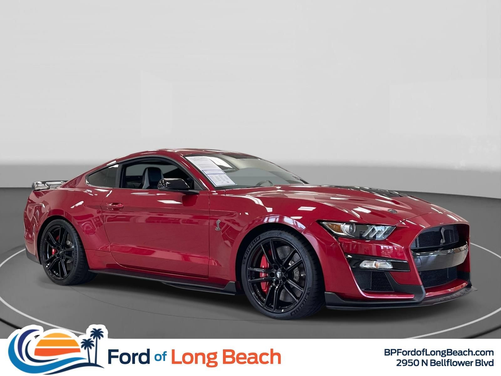 Used 2020 Ford Mustang Shelby GT500 w/ Technology Package RWD image 1