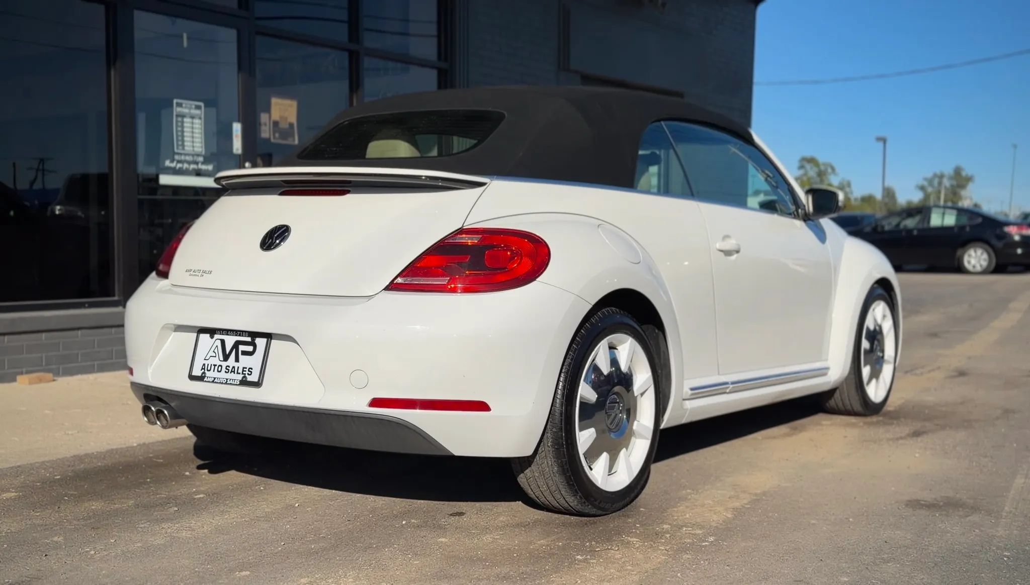 Used 2013 Volkswagen Beetle 2.5 FWD image 2