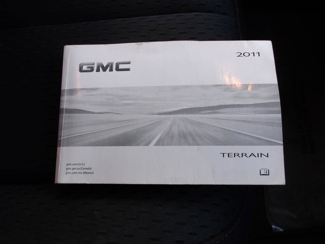 Used 2011 GMC Terrain SLE image 23