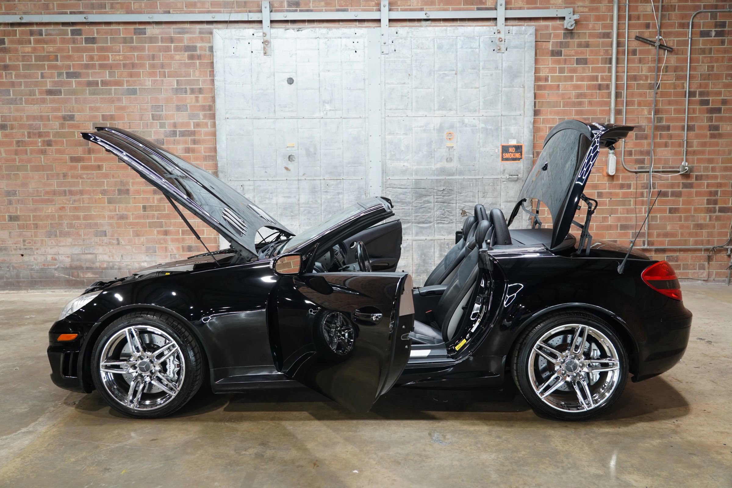 Used 2007 Mercedes-Benz SLK 55 AMG image 36