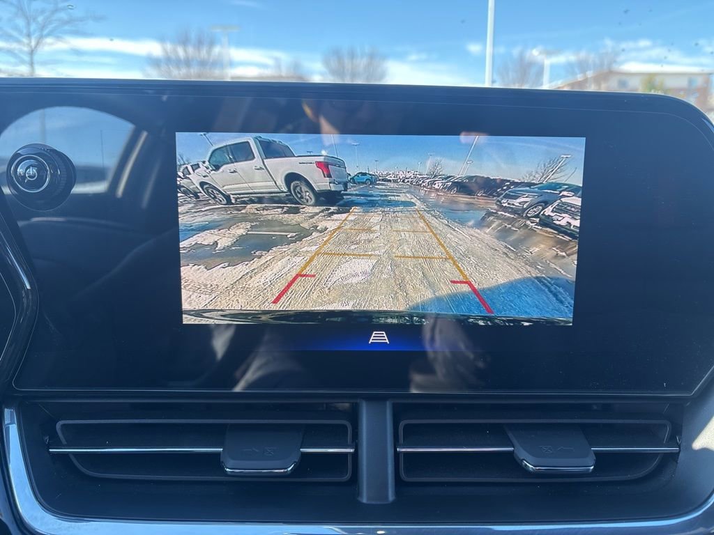 Used 2025 Chevrolet Trax RS w/ Sunroof Package image 26