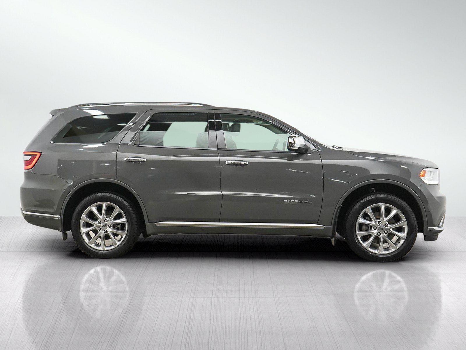 Used 2019 Dodge Durango Citadel w/ Technology Group AWD/4WD image 6