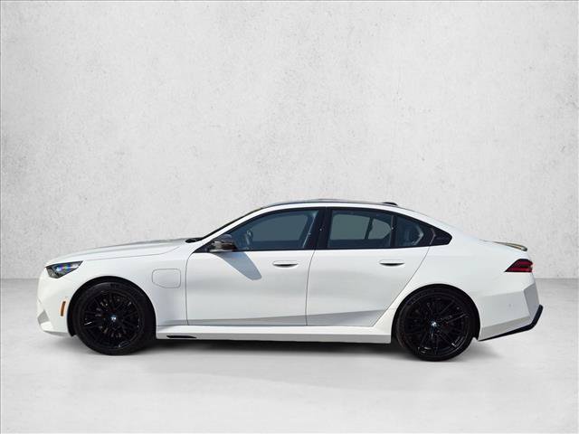 Used 2026 BMW M5 w/ Carbon Package AWD/4WD image 9