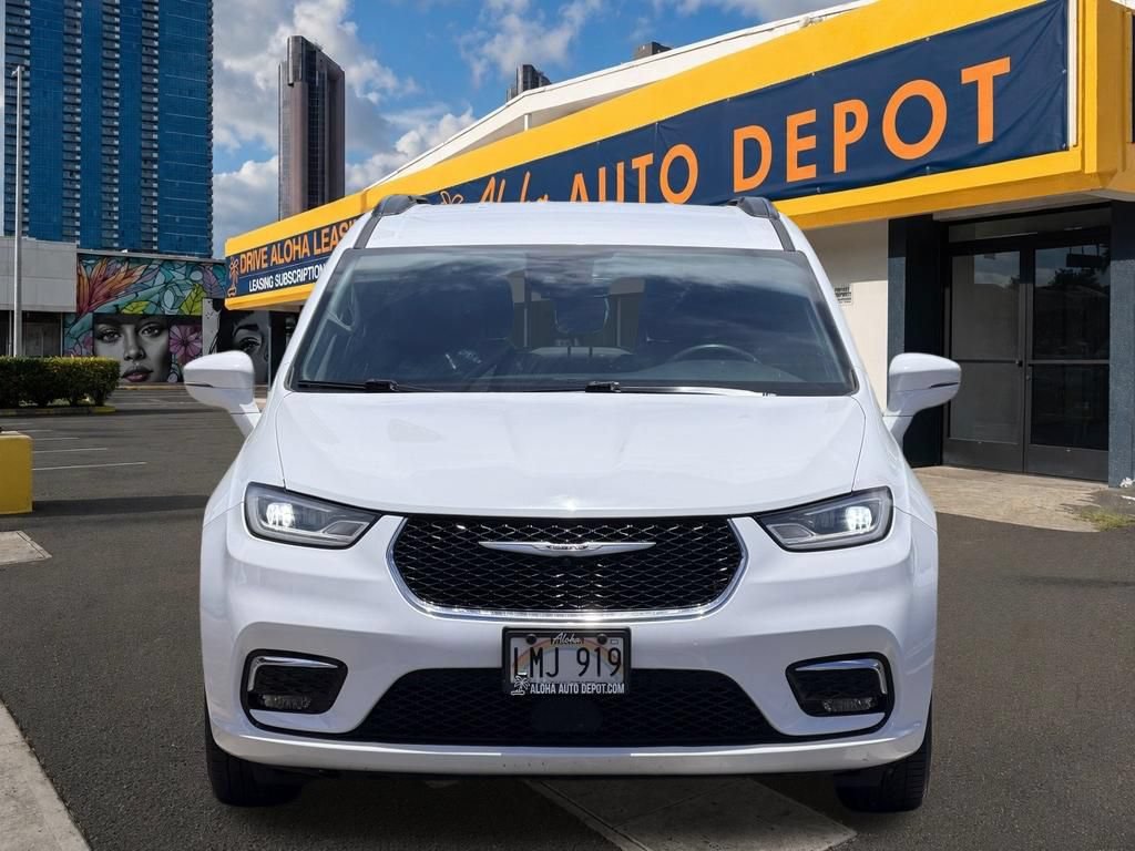 Used 2022 Chrysler Pacifica Touring-L FWD image 7
