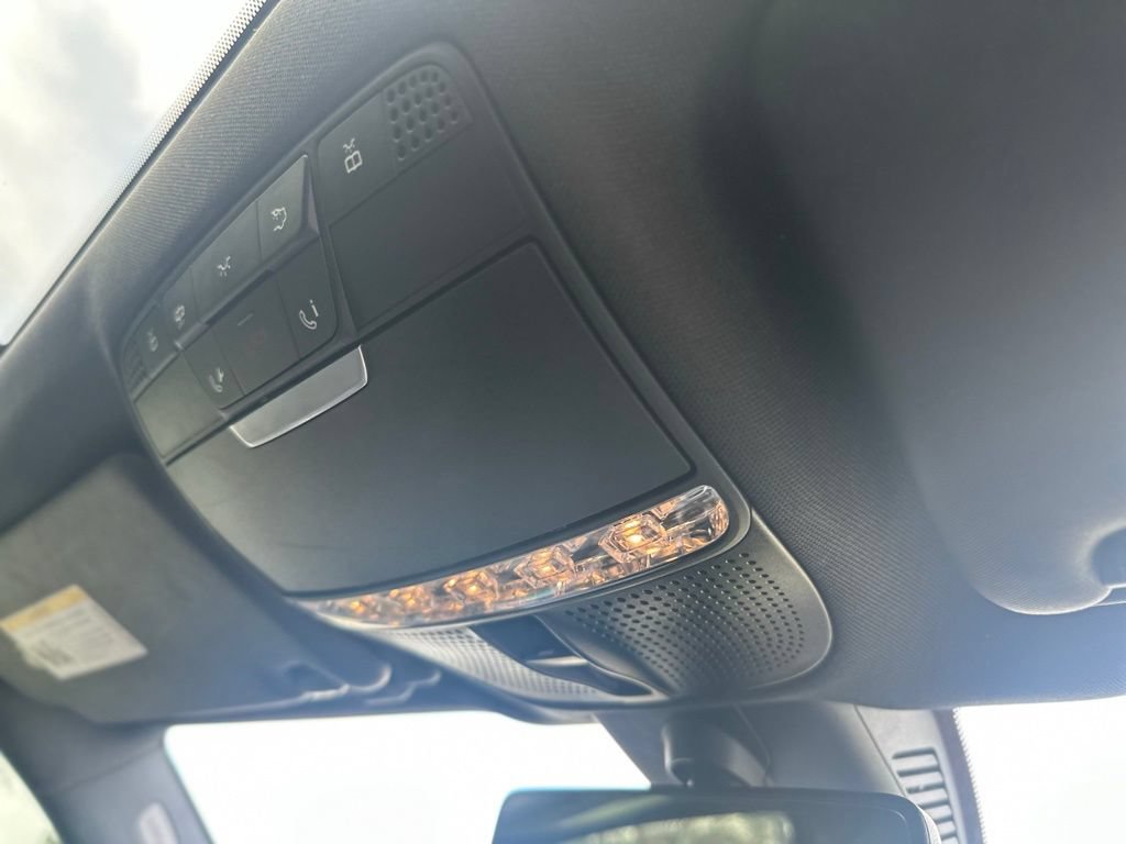 Used 2017 Mercedes-Benz E 300 4MATIC image 26