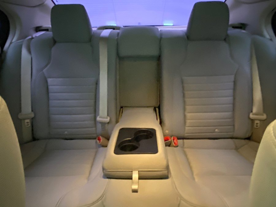 Used 2013 Ford Taurus SE image 36