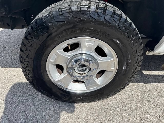 Used 2015 Ford F250 XLT w/ XLT Value Package AWD/4WD image 4