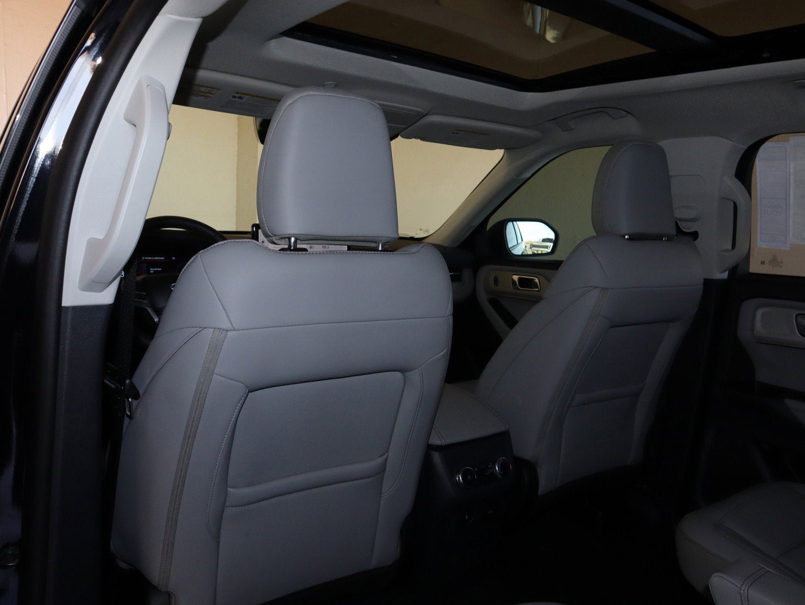 New 2025 Ford Explorer Active w/ Active Comfort Package image 37