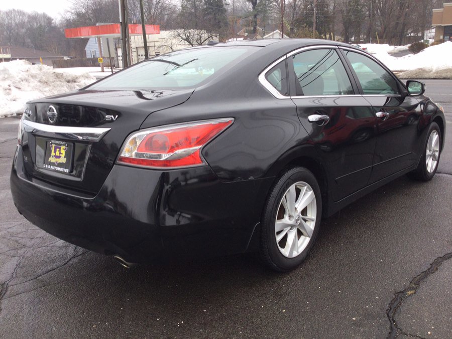 Used 2015 Nissan Altima 2.5 SV w/ Convenience Package FWD image 6