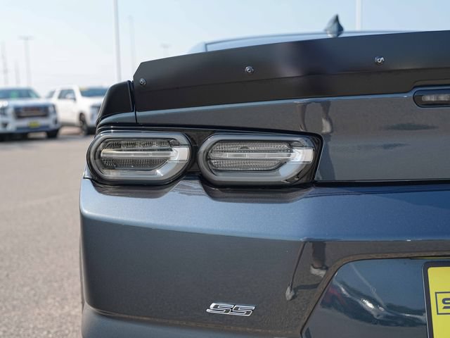Used 2022 Chevrolet Camaro SS RWD image 12