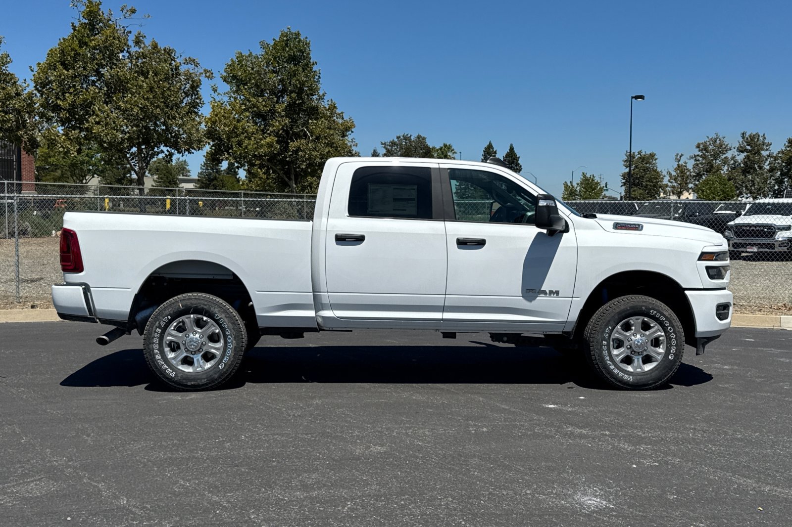 New 2026 RAM 2500 Big Horn AWD/4WD image 2