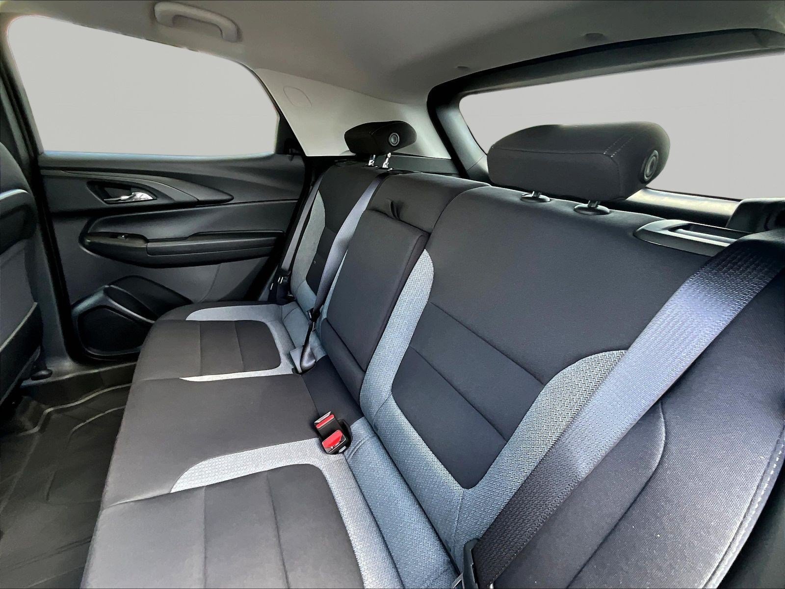 New 2026 Chevrolet TrailBlazer LT w/ Convenience Package FWD image 18