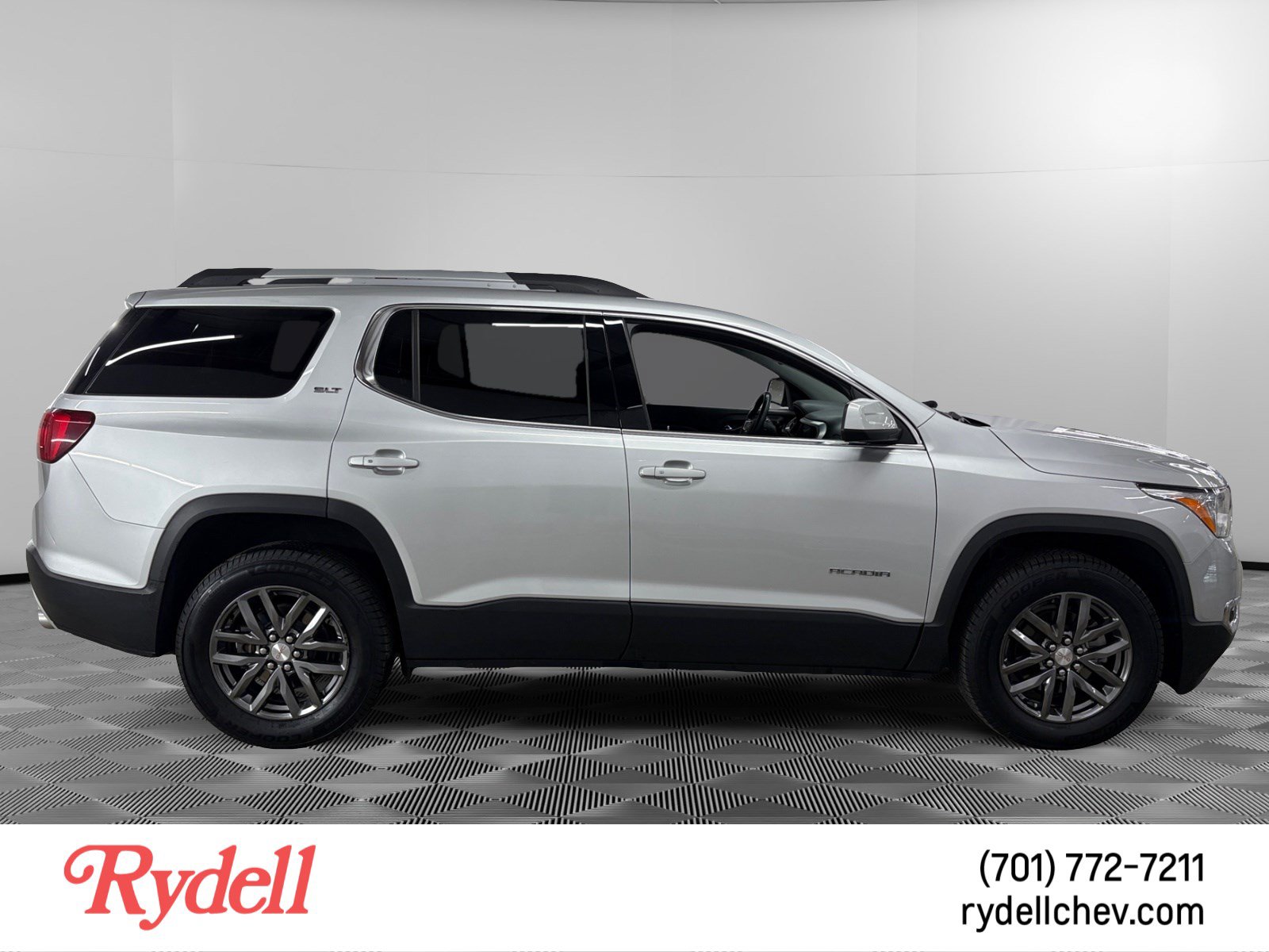 Used 2018 GMC Acadia SLT AWD/4WD image 6