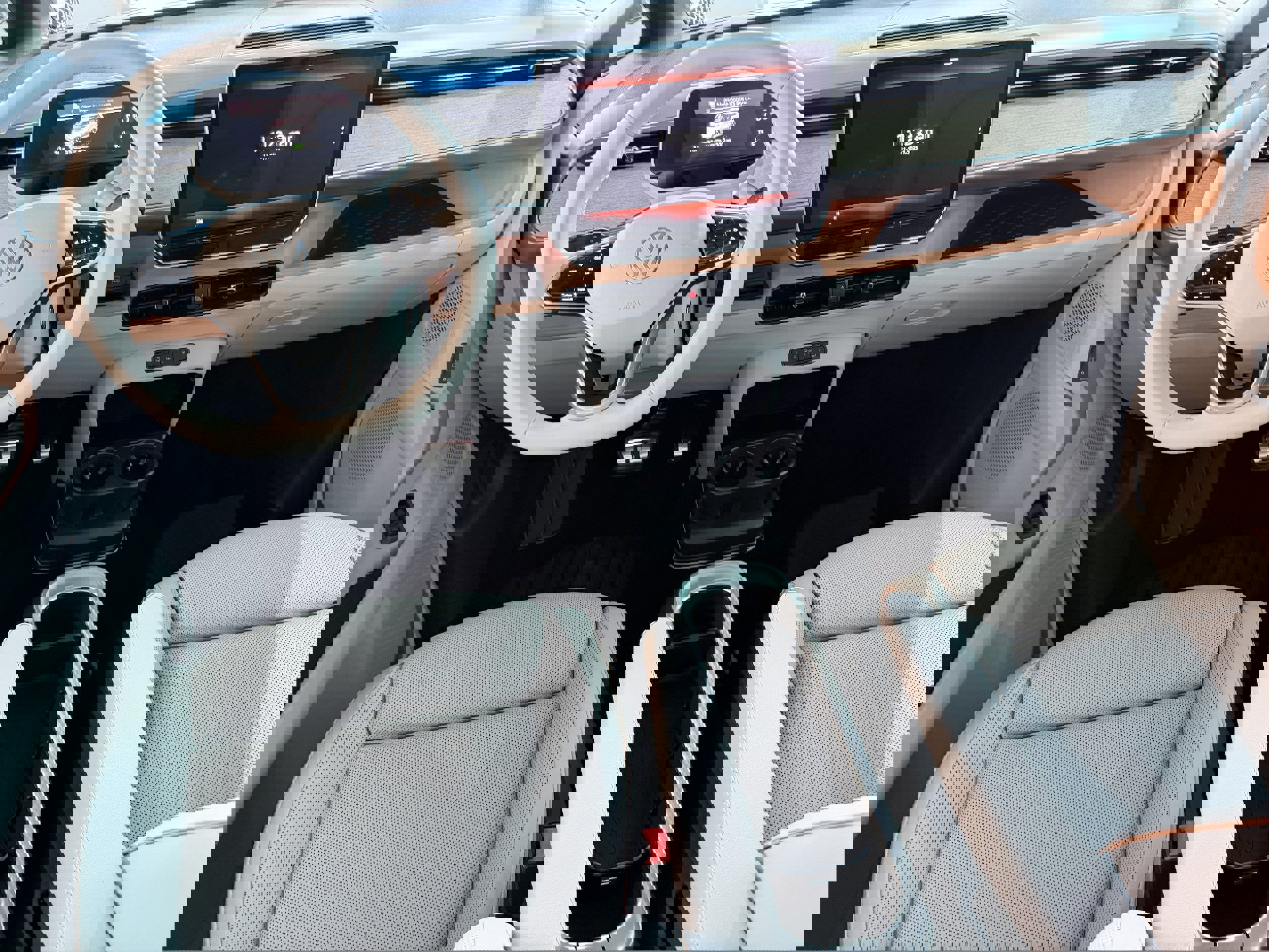 New 2025 Volkswagen ID. Buzz 1st Edition image 11