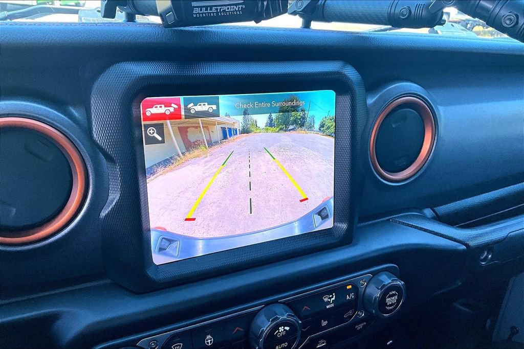 Used 2023 Jeep Gladiator Mojave w/ LED Lighting Group AWD/4WD image 28