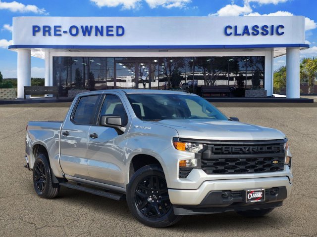 Used 2022 Chevrolet Silverado 1500 Custom RWD image 1