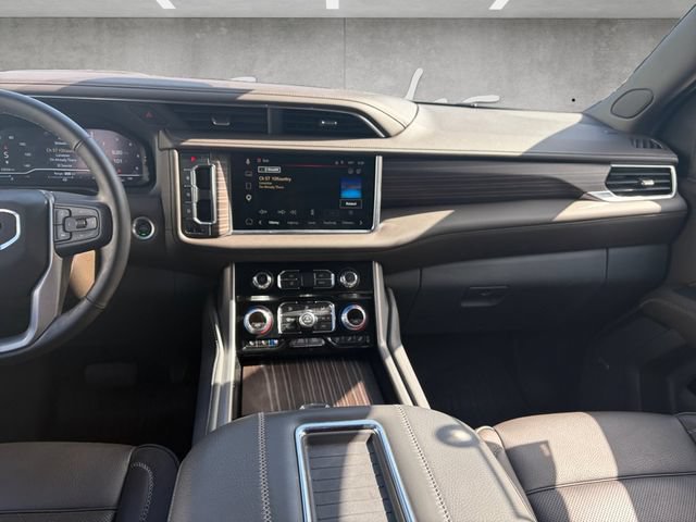 Used 2024 GMC Yukon XL Denali w/ Max Trailering Package AWD/4WD image 3
