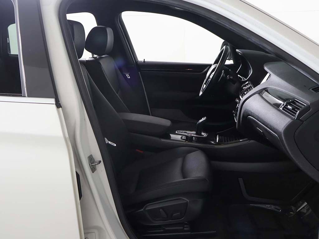 Used 2018 BMW X4 xDrive28i AWD/4WD image 24
