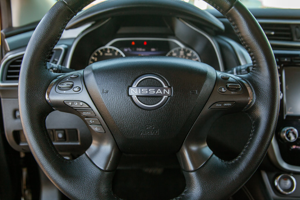 Used 2023 Nissan Murano SV w/ SV Midnight Edition Package FWD image 17